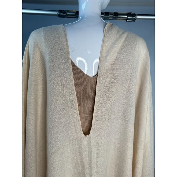 Bijoux Terner Pashima Wrap with Fringe OS Beige Polyester - has Blemish - Picture 9 of 16